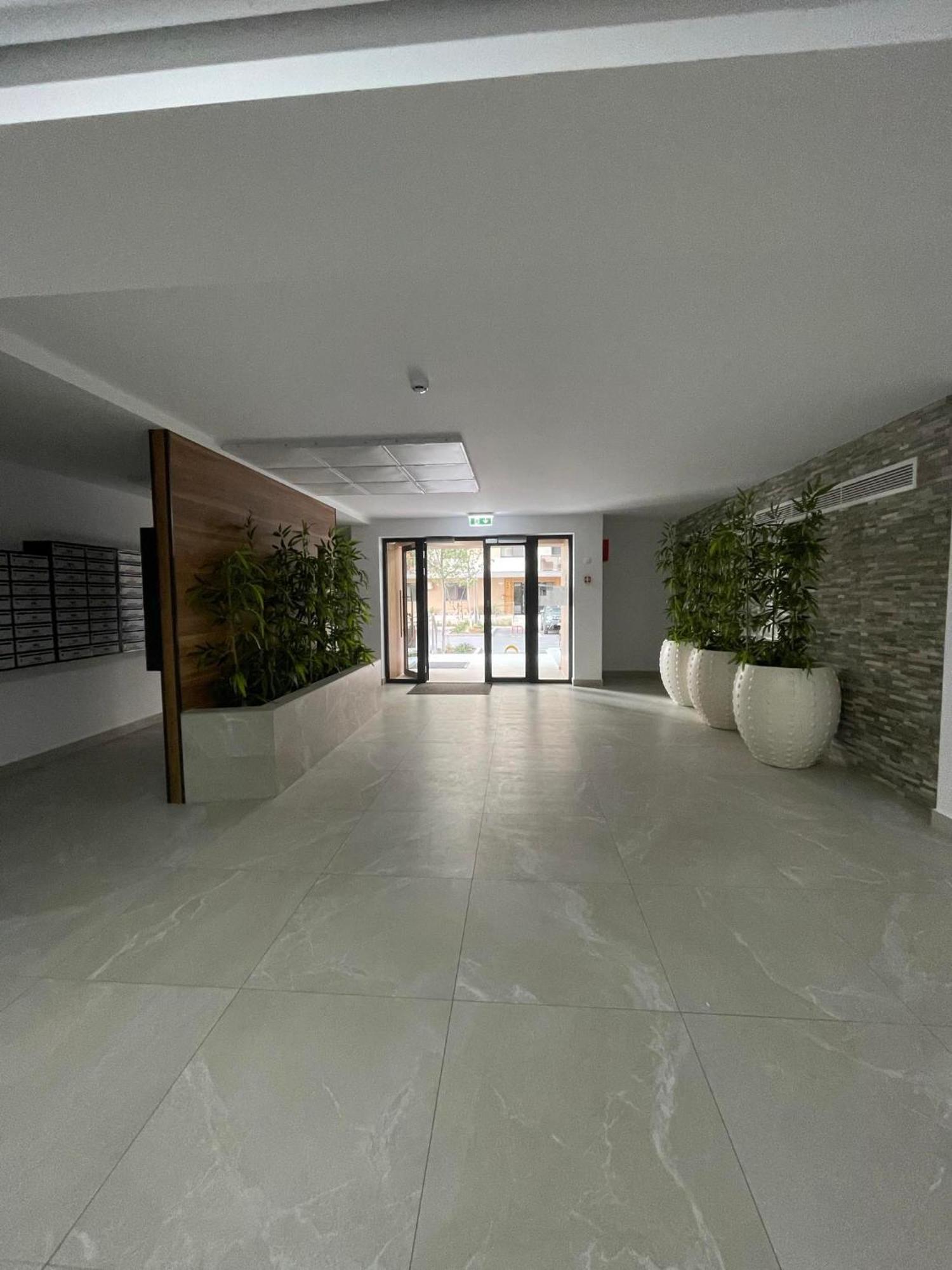 Metropolis Elegance Apartment Bucureşti Ngoại thất bức ảnh