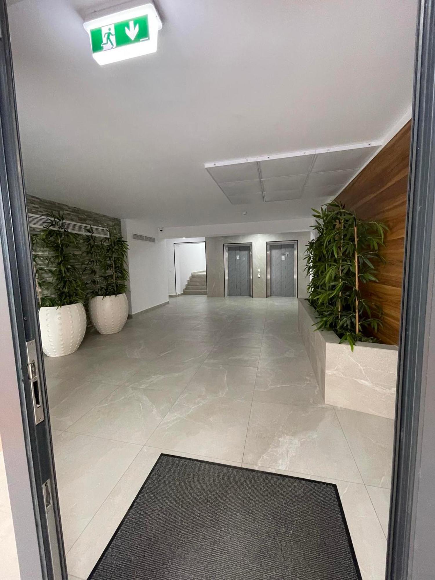 Metropolis Elegance Apartment Bucureşti Ngoại thất bức ảnh